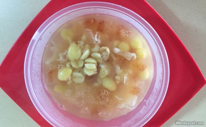 Simple Home-cooked Recipe: Snow Fungus Dessert (Tong Sui)