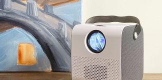 LUMOS RAY: Portable, Compact & Easy-To-Use Projector For The Home