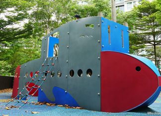 Waterway Cascadia Playground: Submarine & Story Book At Play Waterway Cascadia Playground: Submarine & Story Book At Play