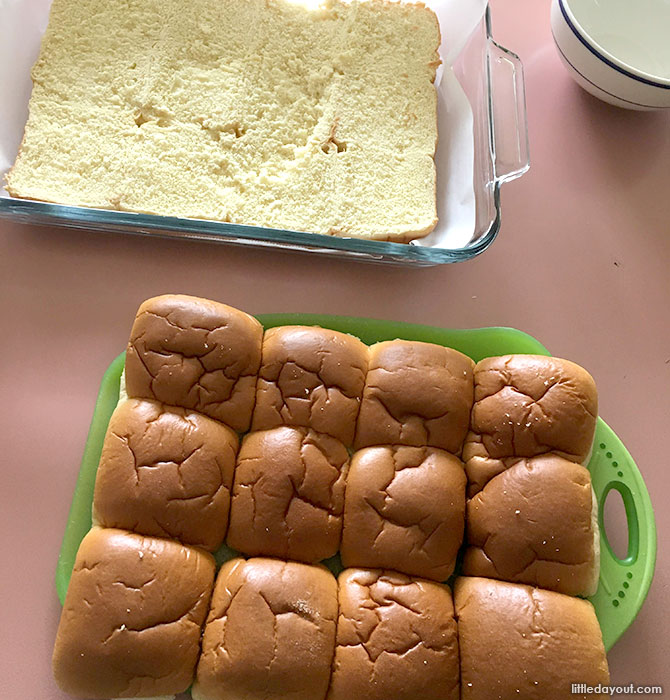 Dinner Rolls / Buns for Cheeseburger Sliders