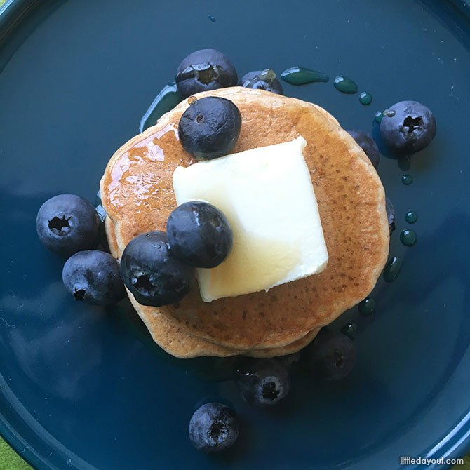 Easy DIY Pancakes Topdown