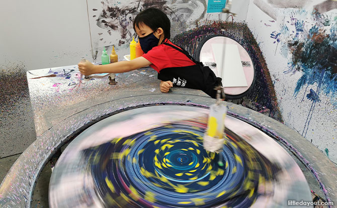 01-artspin Family Review: Spin Paint House