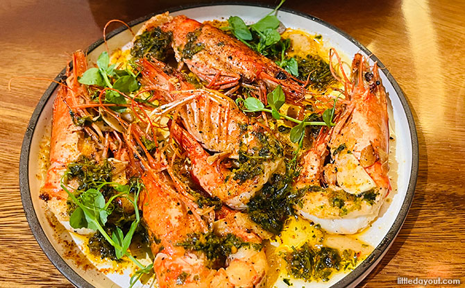 Prawns al ajillo (“in garlic”)