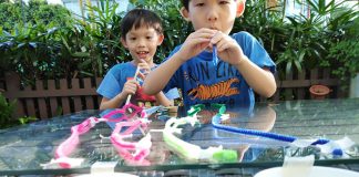 5 Types of Screen-free Games To Play During Chinese New Year Visitations