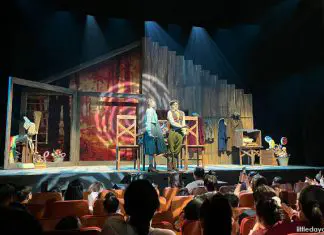 Gretel & Hansel (Mandarin): A Siblings Story Told With Humour & Escapades Gretel & Hansel (Mandarin): A Siblings Story Told With Humour & Escapades