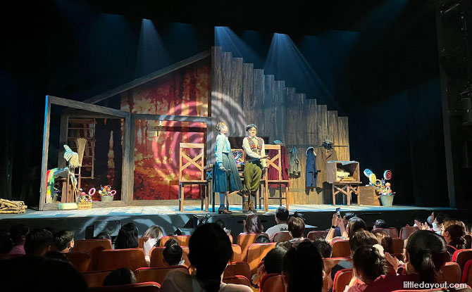 Gretel & Hansel (Mandarin): A Siblings Story Told With Humour & Escapades Gretel & Hansel (Mandarin): A Siblings Story Told With Humour & Escapades