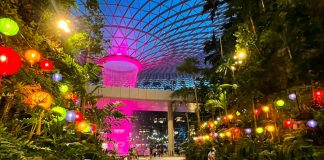 Celebrate Mid-Autumn Festival At Jewel With Lantern Display And A Fun Contest