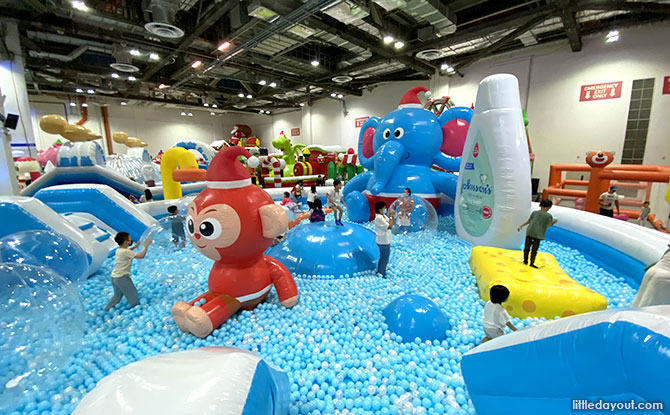 Jumptopia: Festive Village – 10 New Bouncy Castles, ‘Live’ Performances & More At Marina Bay Sands