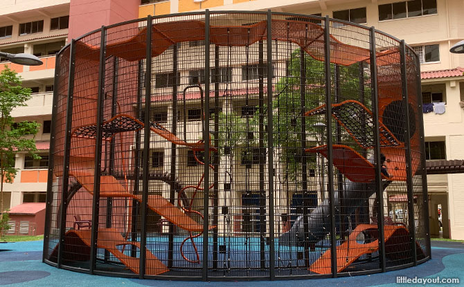 Blk 721, Jurong West Avenue 5 Wallhola Vertical Playground