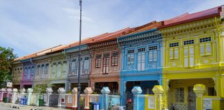 Katong and Joo Chiet Goes Little: Explorations In The East