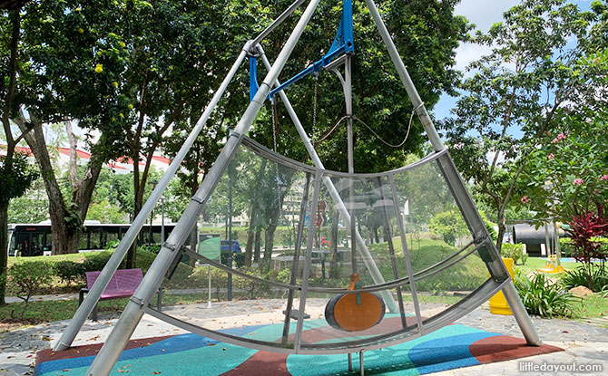 Magic Swing - Kinetic Garden, Science Centre Singapore