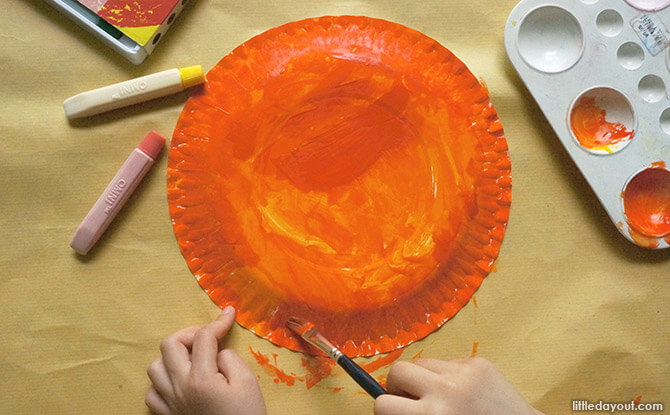 Paper Plate Tropical Hat Craft - Paint the Paper Plate