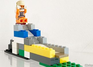 How To Build A LEGO Playground Slide How To Build A LEGO Playground Slide