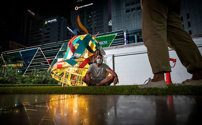 Festive Elements and Light-Up at Raffles Place
