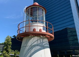 Little Stories: Fullerton Lighthouse At Mapletree Business City