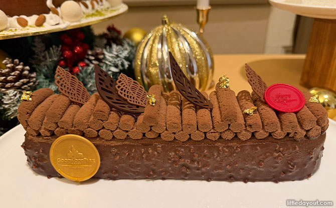 Yuletide Chocolate Travel Cake