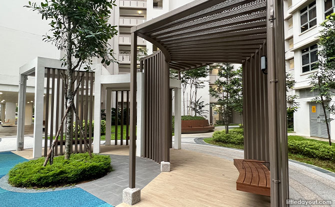 Resting areas at Tampines GreenFlora