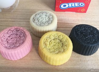 Oreo Mooncakes: Just Add A Glass Of Milk
