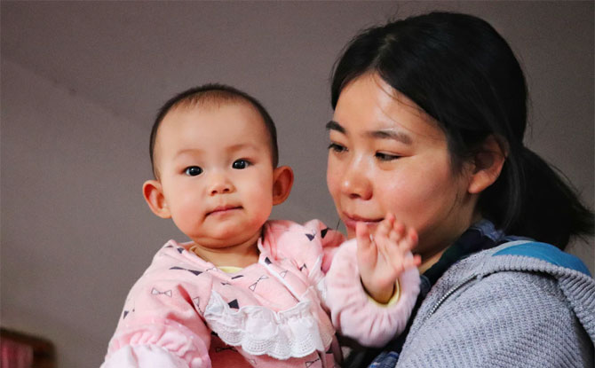 asian mum and kid