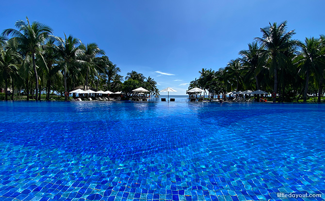 Danang Marriott Resort And Spa Review - Gorgeous Infinity Pools