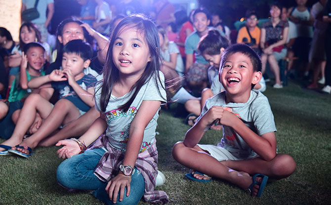 Wan Qing Festival Audience