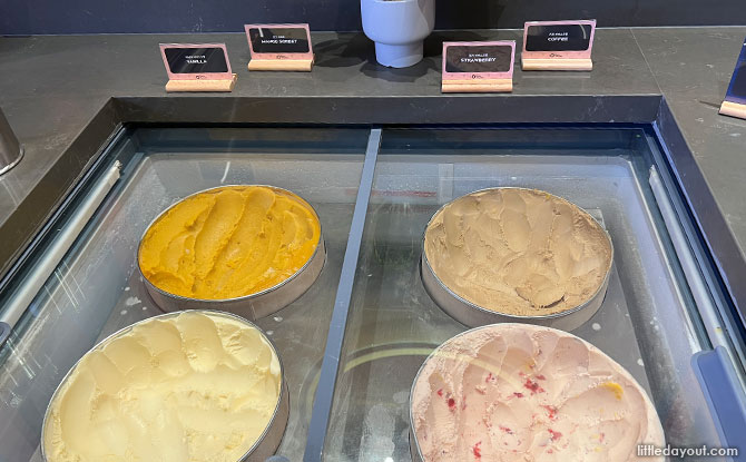 free flow of drinks and unlimited Häagen-Dazs ice