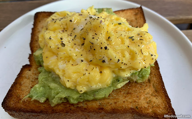 Olla Avocado Scrambled Egg Toast