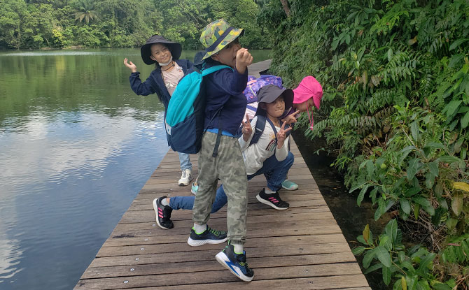 Outdoor School Singapore Young Hikers