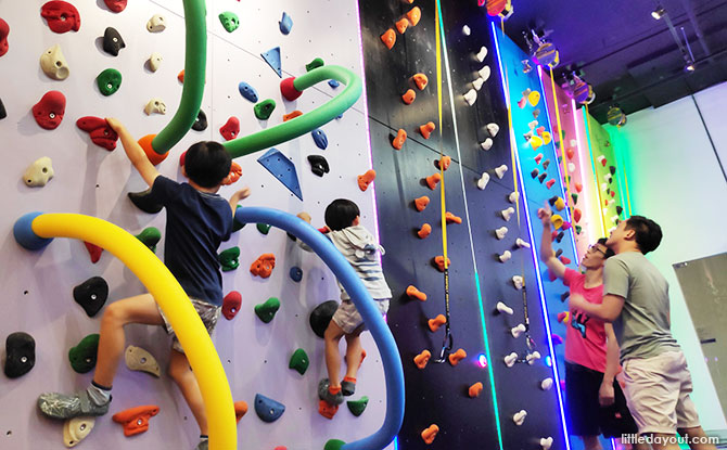 BFF Climb: New Family-friendly Climbing Gym With Bouldering And Play Zones At Bukit Timah! 04-BFF-Climb