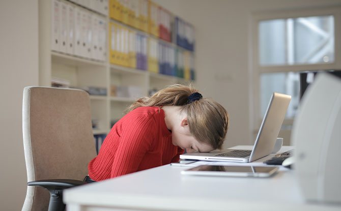 6 Caffeine-Free Ways To Boost Energy Levels For Busy Parents 3 power naps