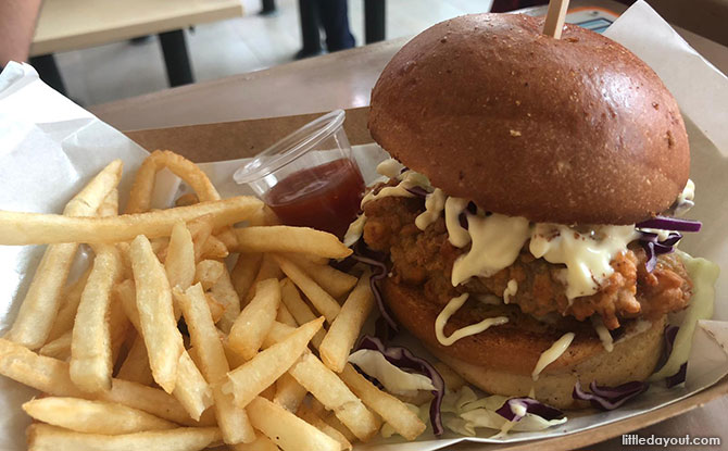 Hammee’s Fried Chicken Burger