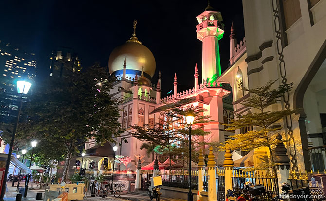 Kampong Glam Lights Up For Ramadan 2022