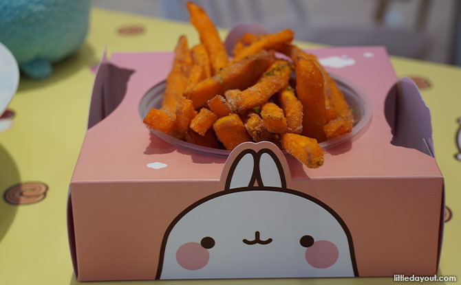 Snacks at Kumoya’s Molang x Kumoya pop-up