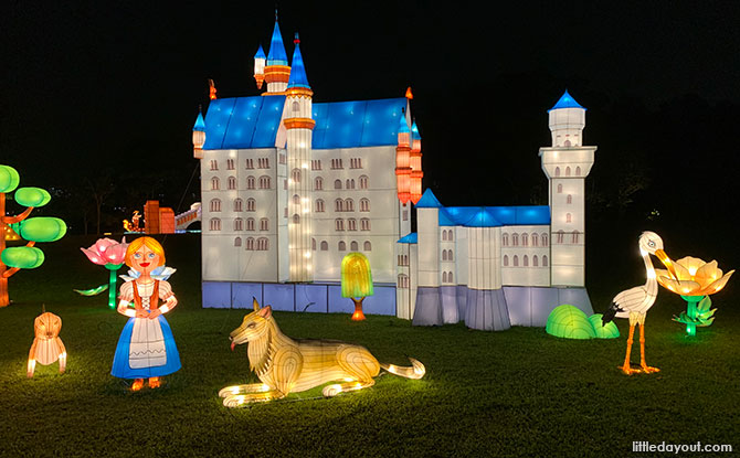 Lights By The Lake 2022: Lanterns Light Up Jurong Lake Gardens For Mid-Autumn Festival