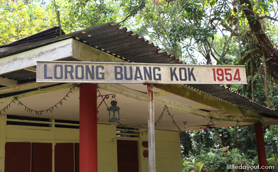 Lorong Buangkok Sign