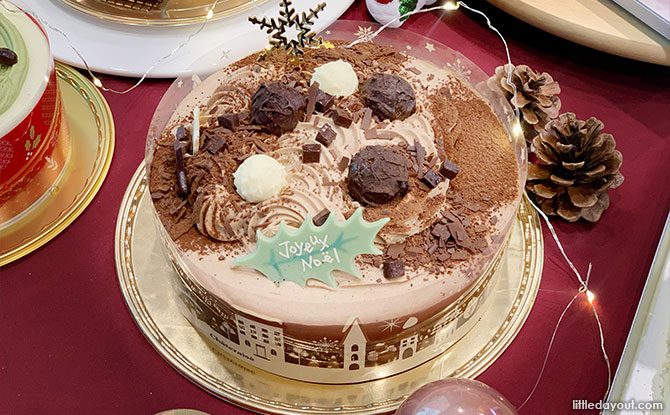 Xmas Crispy Chocolate cake