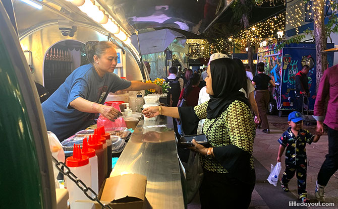 F&B stalls at the Kampong Gelam bazaar