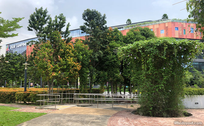 tampines maze garden