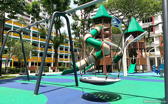 Swings at the Toa Payoh Lorong 4 Playground