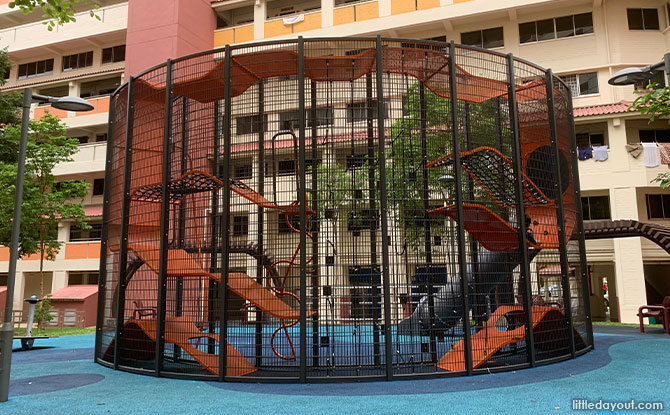 Vertical playground at Jurong West Ave 5