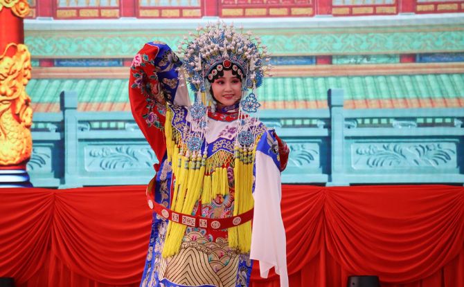 Huayi – Chinese Festival of Arts 2026: Family Fun Where Legends Come Alive Through The Arts 5 An Appreciation of Fujian Opera