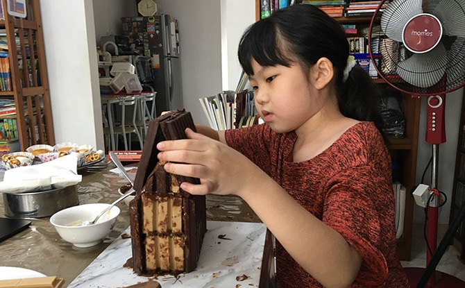 A Precious Christmas to Share: Little Day Out x FairPrice Family Christmas Food Crafting Virtual Class - Christmas House