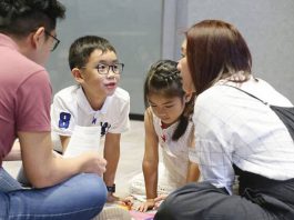 What Are The Online Risks Facing Children 8 to 12? We Ask A Digital Literacy Educator