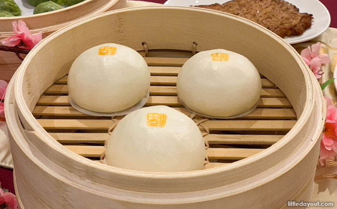 Steamed Custard Buns