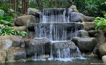 Sentosa Waterfall Mount Imbiah Nature Trail, Sentosa: Dragon Waterfall & Ruins - Little ...
