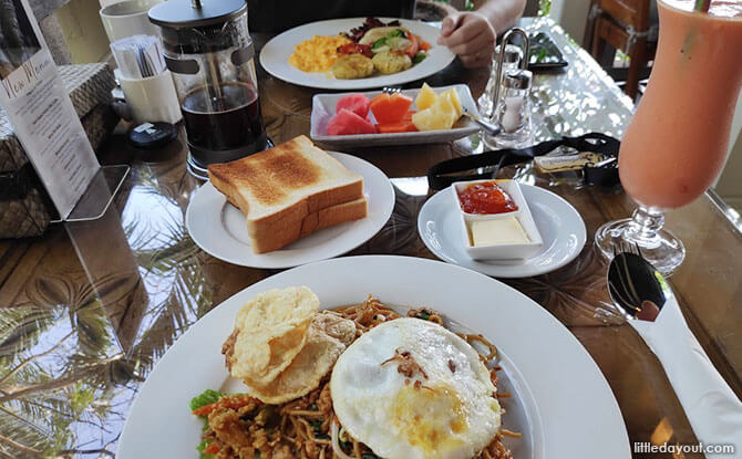 Mealtimes are also a treat at the Batam resort.