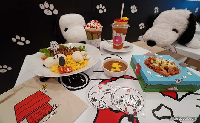 Cafe Food at Snoopy Cafe