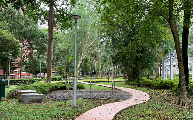 Brontosaur Park: Pasir Ris 