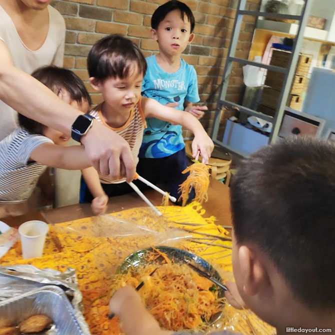 Deciding on the CNY Menu for the Reunion meals