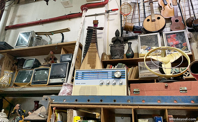 Hunting For Vintage & Retro Collectibles In Singapore